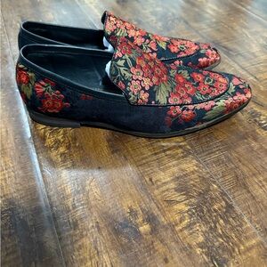 Steve Madden Duplex Black and Red Slip-On